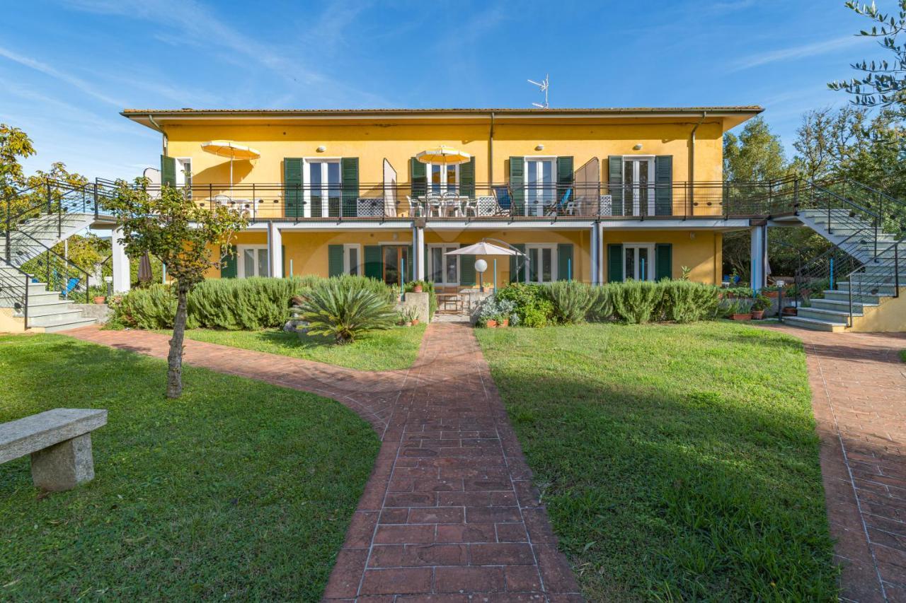 Residence Gli Olmi - Goelba Marina di Campo Zewnętrze zdjęcie